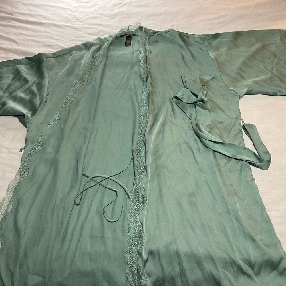 Victoria's Secret Green Satin Robe with Tie Closure